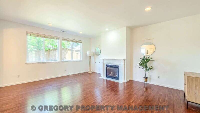 4131 228th Pl Se - Photo 6 of 32