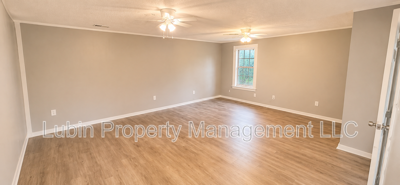 1758 Mcmillan St - Photo 2 of 5