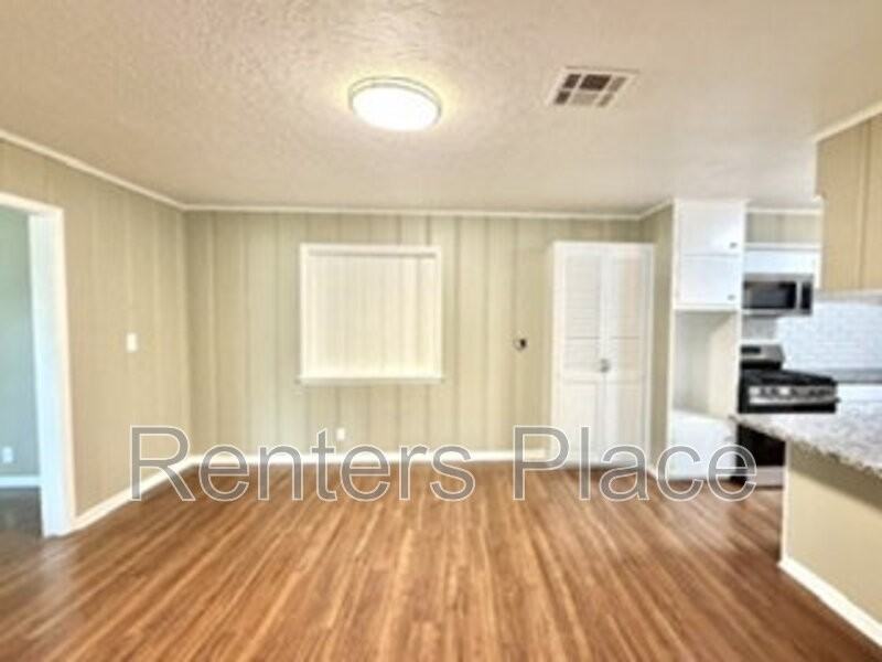 5501 S Newport Ave - Photo 6 of 19
