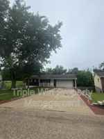 featured image of 1014 Sunridge Trl W