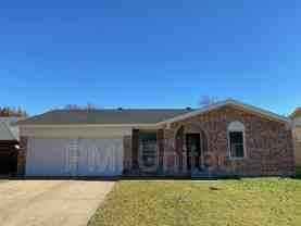 729 Lisa Ln - Photo 1 of 1
