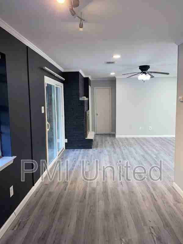 729 Lisa Ln - Photo 7 of 50