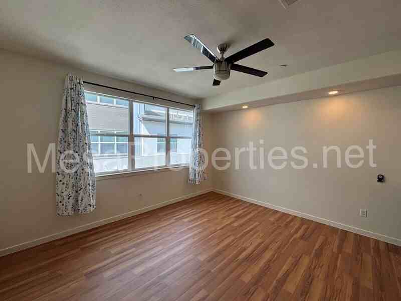 11027 Serenity Dr - Photo 3 of 19