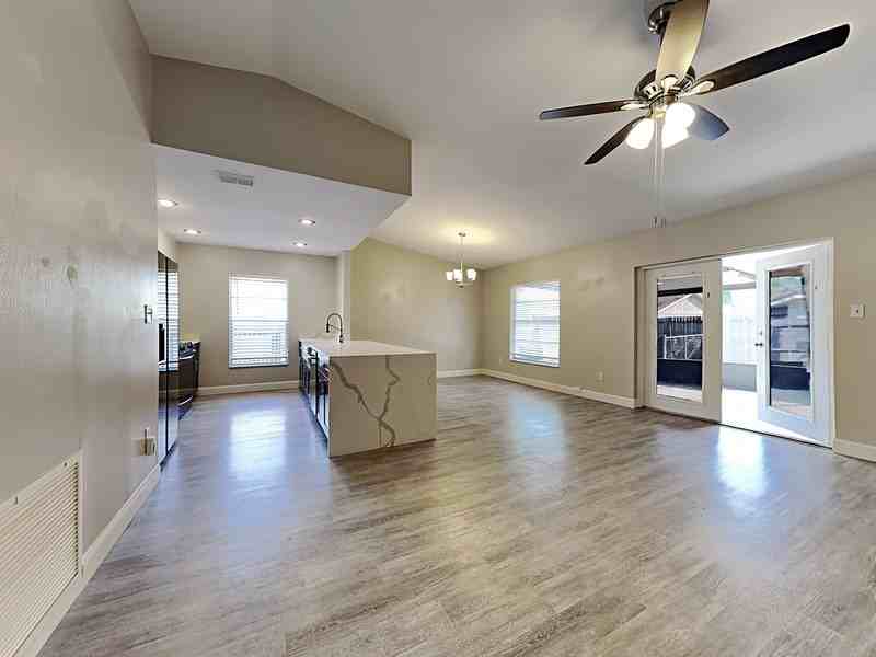 2709 Manor Hill Dr - Photo 2 of 22