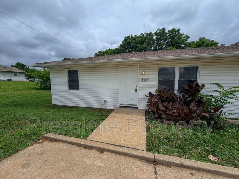 18871 E Wigwam Dr - Photo 2 of 10