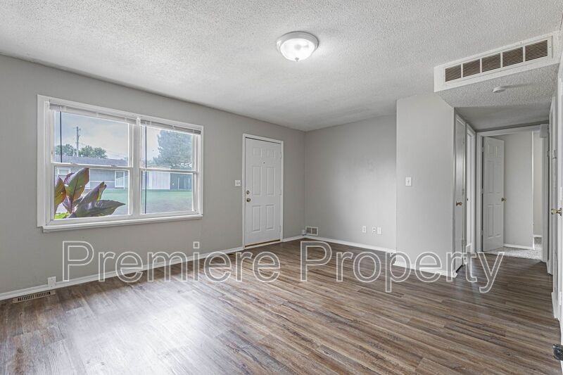 18871 E Wigwam Dr - Photo 3 of 10