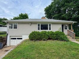 featured image of 3320 S Sterling Ave