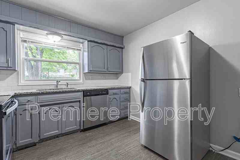 8812 E 86th St - Photo 4 of 12