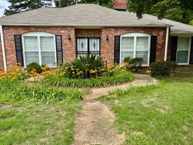 5953 Windsor Dr - Photo 5 of 26