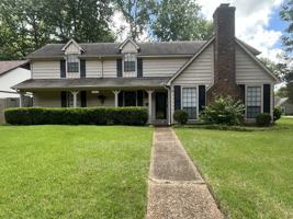 featured image of 9161 Gainsborough Dr