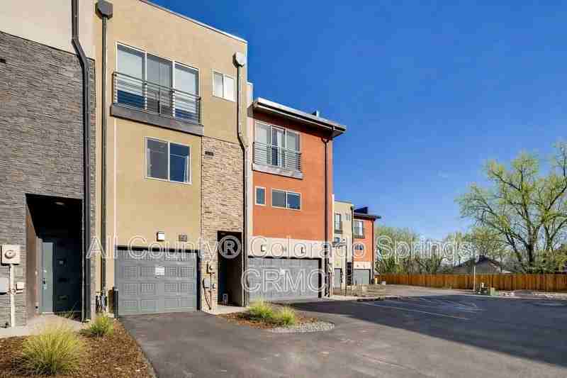 50 Cheyenne Blvd - Photo 2 of 21