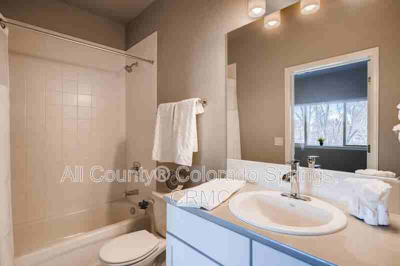 50 Cheyenne Blvd - Photo 4 of 21