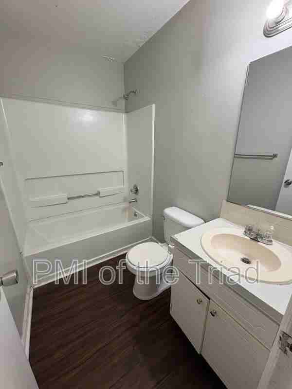1600 Oak Croft Ct #D - Photo 6 of 23