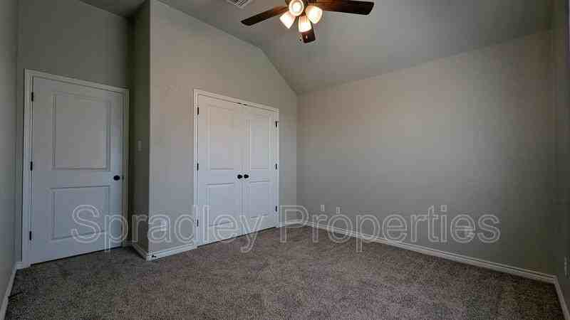 6120 Modena Dr - Photo 6 of 13
