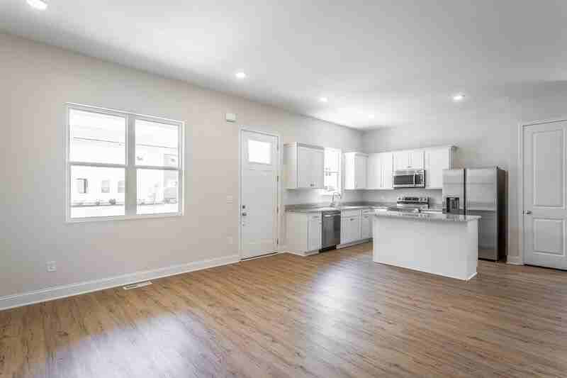 2239 E 19th St #MAIN - Photo 2 of 42