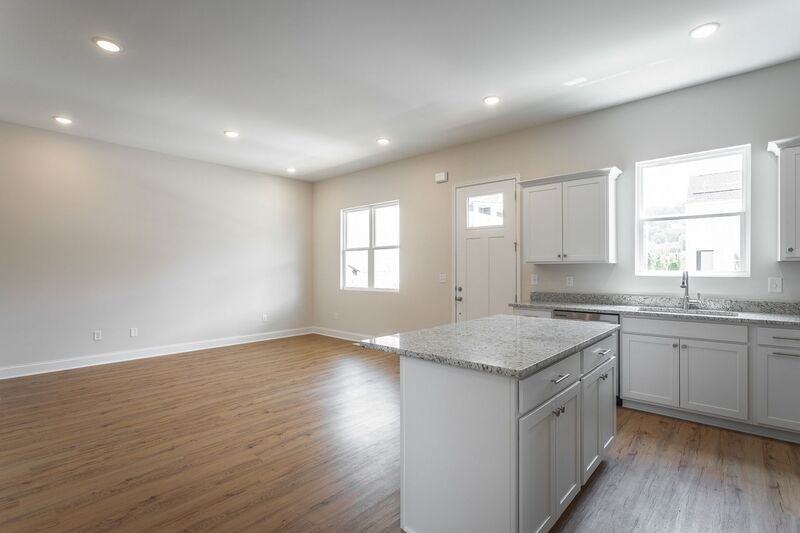 2239 E 19th St #MAIN - Photo 4 of 42