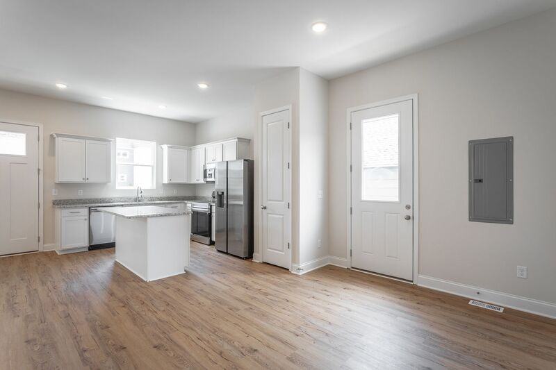 2239 E 19th St #MAIN - Photo 5 of 42