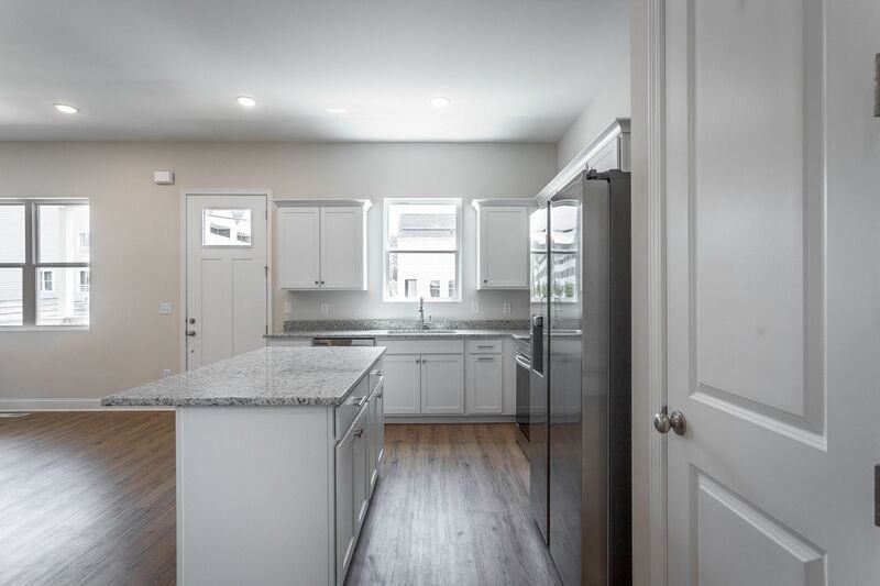 2239 E 19th St #MAIN - Photo 7 of 42