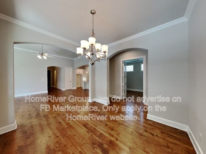 729 Royal Minister Blvd - Photo 5 of 28