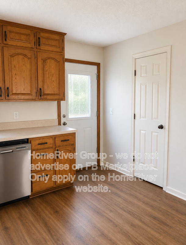 4325 Gladstone Blvd - Photo 5 of 10