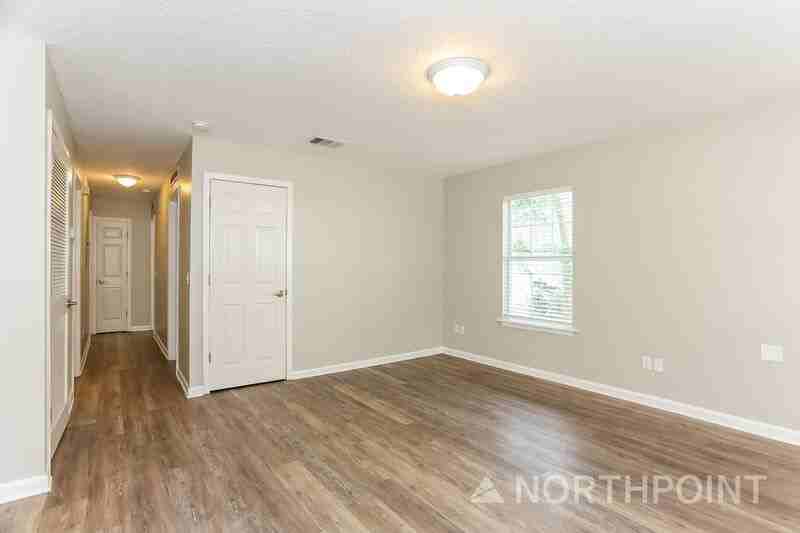 7860 Rondo Ave - Photo 3 of 16