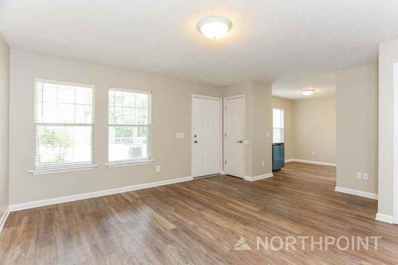 7860 Rondo Ave - Photo 4 of 16