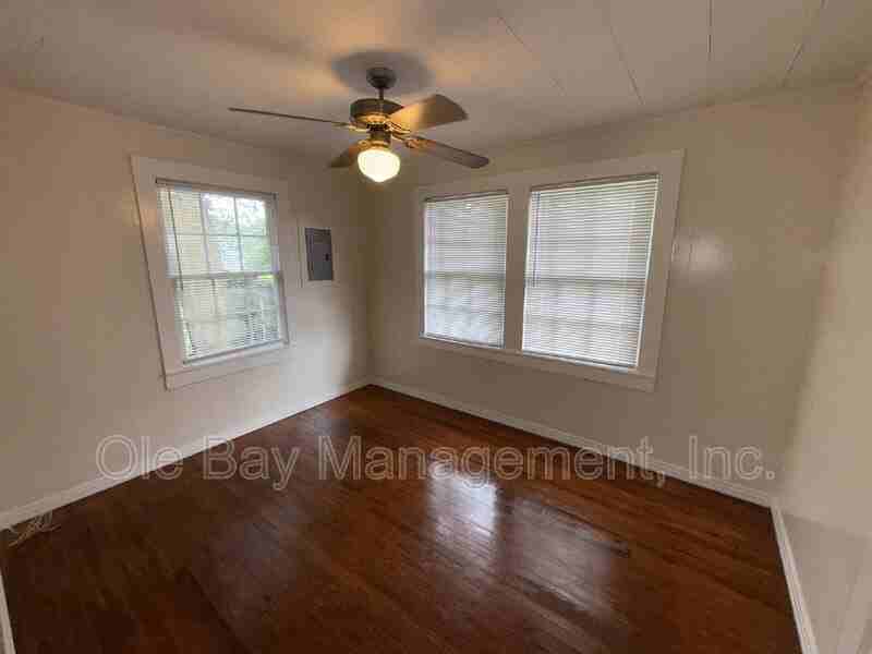 454 Magnolia Rd - Photo 2 of 8