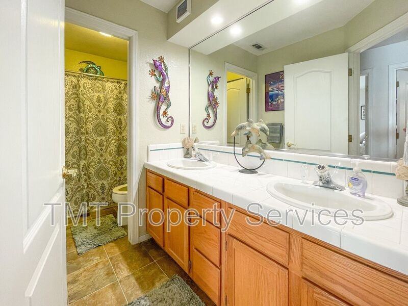 9424 Blackswain Pl - Photo 3 of 21