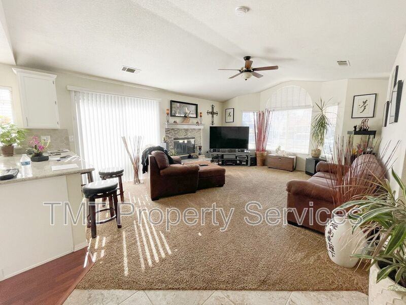 9424 Blackswain Pl - Photo 4 of 21