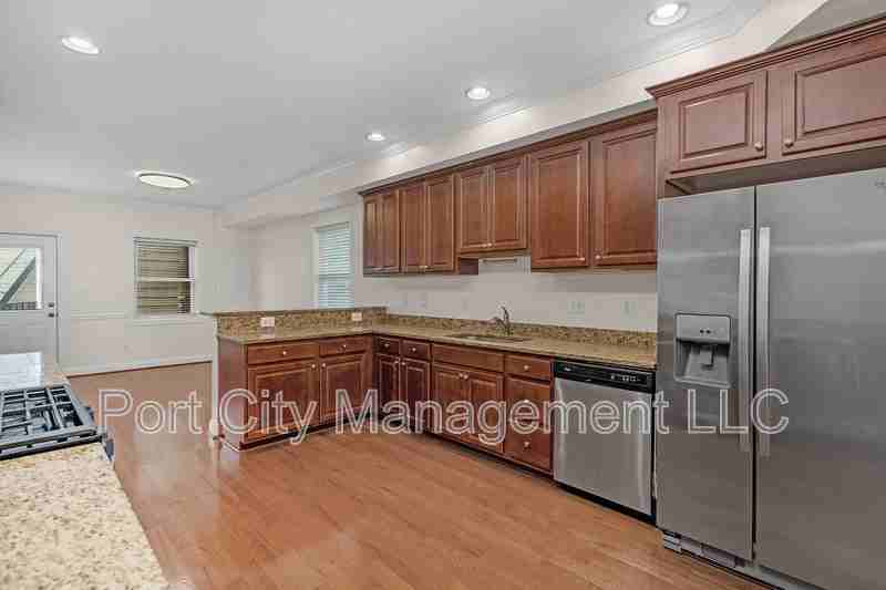 2 W Clement St - Photo 6 of 21