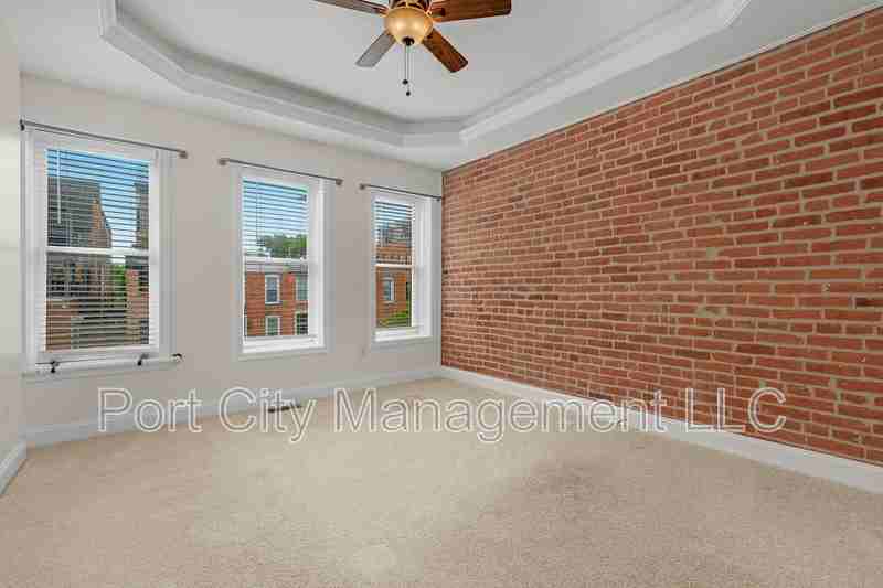 2 W Clement St - Photo 7 of 21