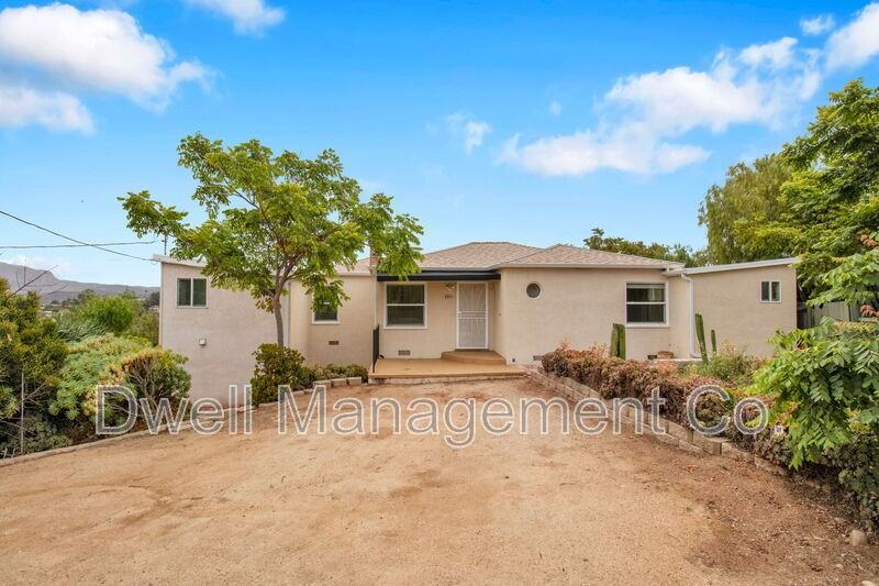 8841 Almond Rd - Photo 4 of 32