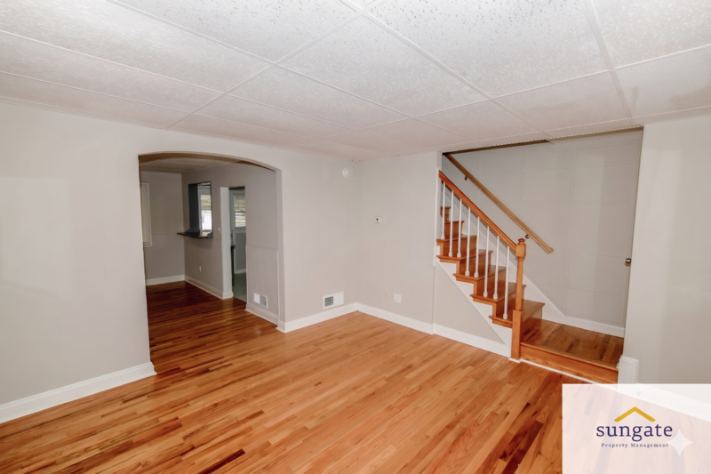 3427 N Point Rd - Photo 4 of 44