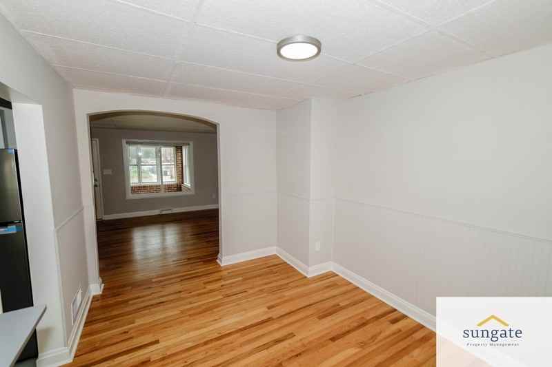 3427 N Point Rd - Photo 6 of 44