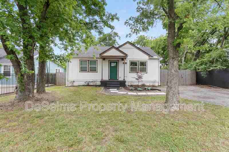 927 Chickasaw Ave - Photo 2 of 20
