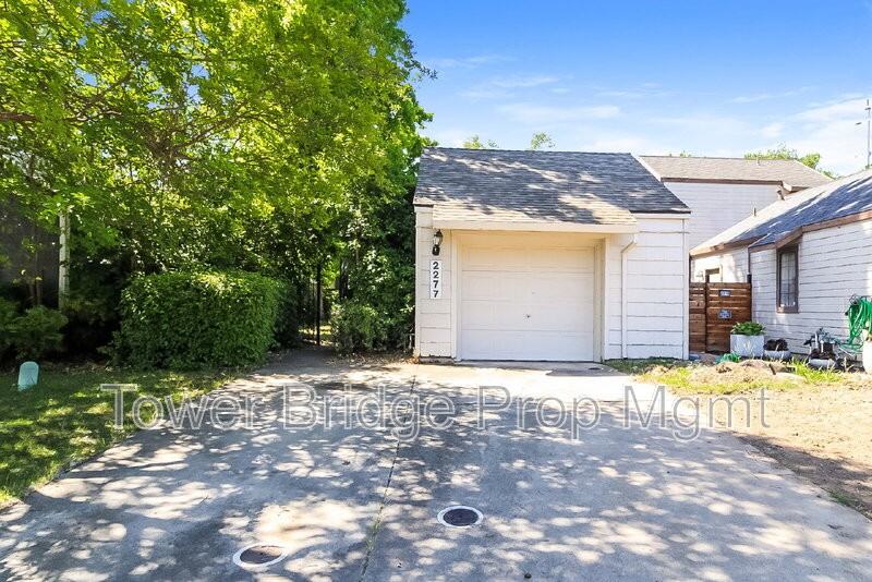 2277 Sandcastle Way - Photo 3 of 17