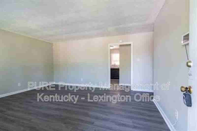 2483 Thornberry Ct - Photo 2 of 29