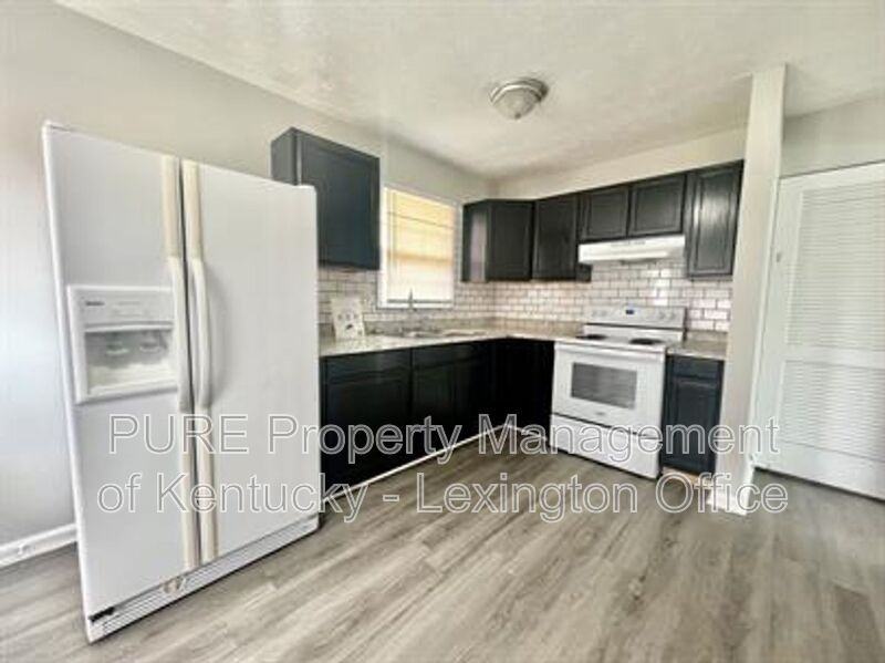 2483 Thornberry Ct - Photo 6 of 29