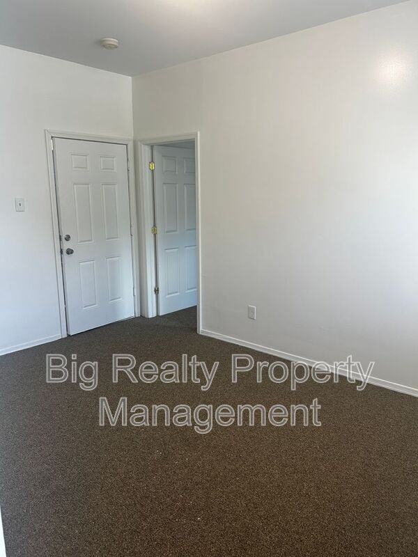 29 N Main St #2E - Photo 4 of 12
