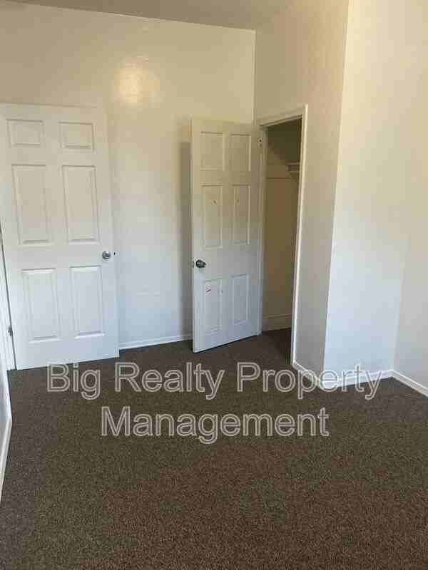 29 N Main St #2E - Photo 7 of 12