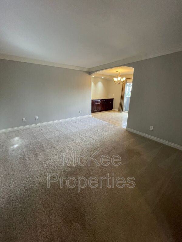 4328 College Ave - Photo 7 of 23