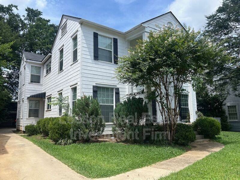 810 Rutherford St #A - Photo 2 of 12