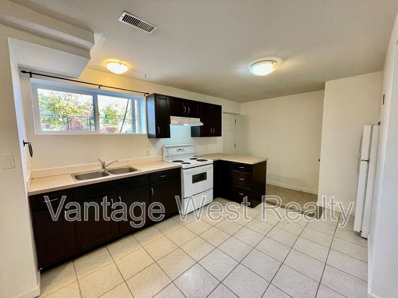 630 - Photo 2 of 19