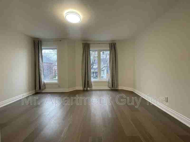 88 Clyde St - Photo 3 of 14