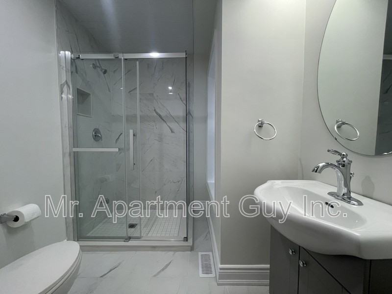 88 Clyde St - Photo 7 of 14