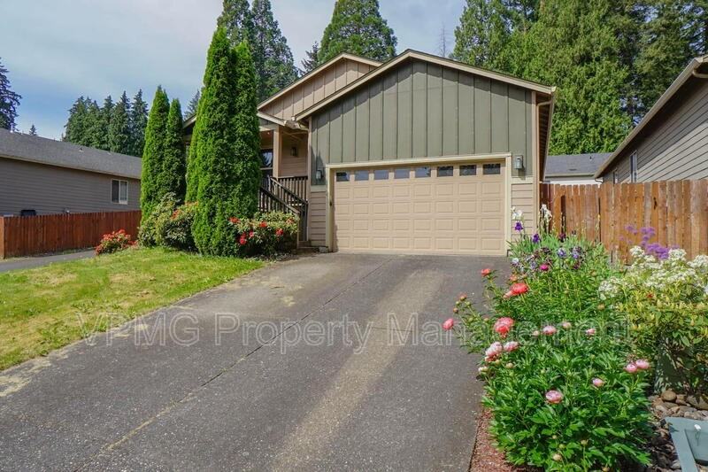 8814 Ne 82nd Ave - Photo 2 of 27