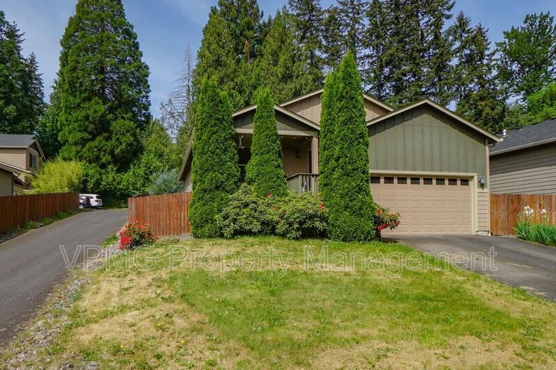 8814 Ne 82nd Ave - Photo 3 of 27