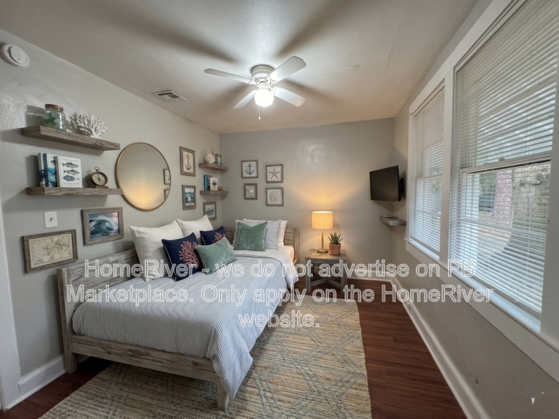 1645 W 17th St #1