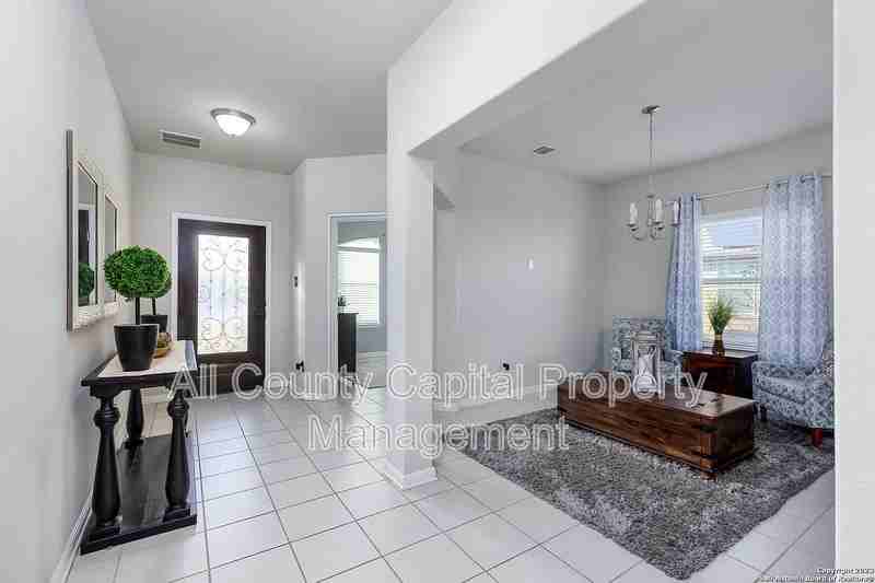 241 Silver Maple Dr - Photo 2 of 19