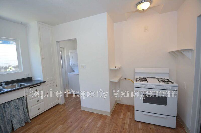 264 Franklin Ln - Photo 5 of 13
